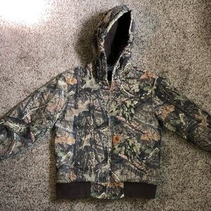 boys carhartt mossy oak winter coat size M (10-12)